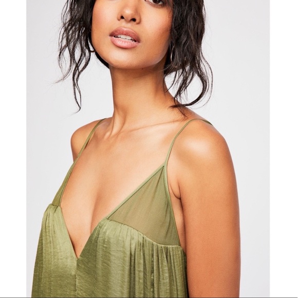 🔥Free People Parker Jumpsuit Satin Silky Green🔥 - Picture 3 of 10
